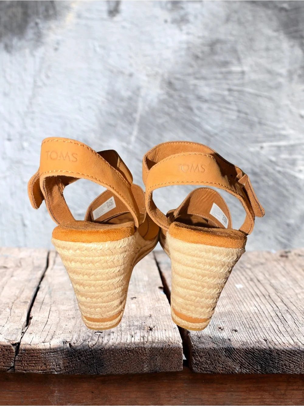 NWOT TOMS Madelyn Leather Espadrille Wedge Sandals Tan Size 7.5